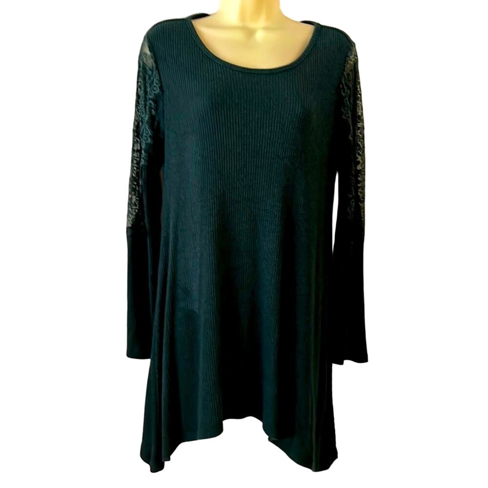 Premise M Dark Green Knit Tunic Top Woman Size Medium Ribbed Knit Lace on Sleeve